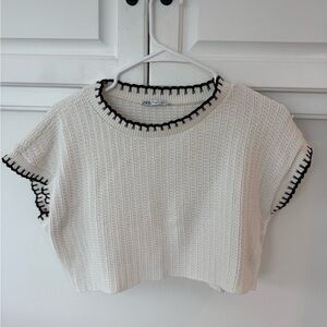 Zara White and Black Knit Crop Top